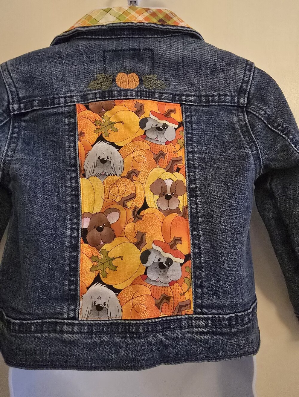 OshKosh Genuine Kids 18M One of a Kind Fall Pumpkin Dogs Denim Jacket - Picture 8 of 9